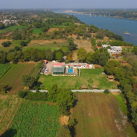 Krishna Farm Vasad Exterior photo